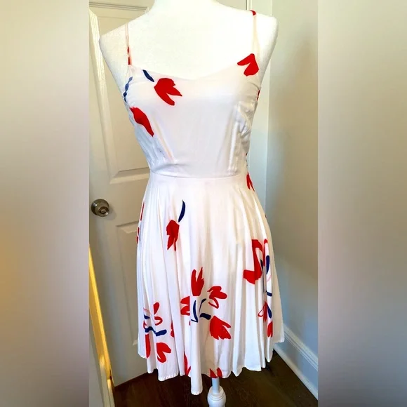 Old Navy | Dresses | Old Navy Womens White And Red Floral Sleeveless Sun  Dress Size Small | Poshmark
